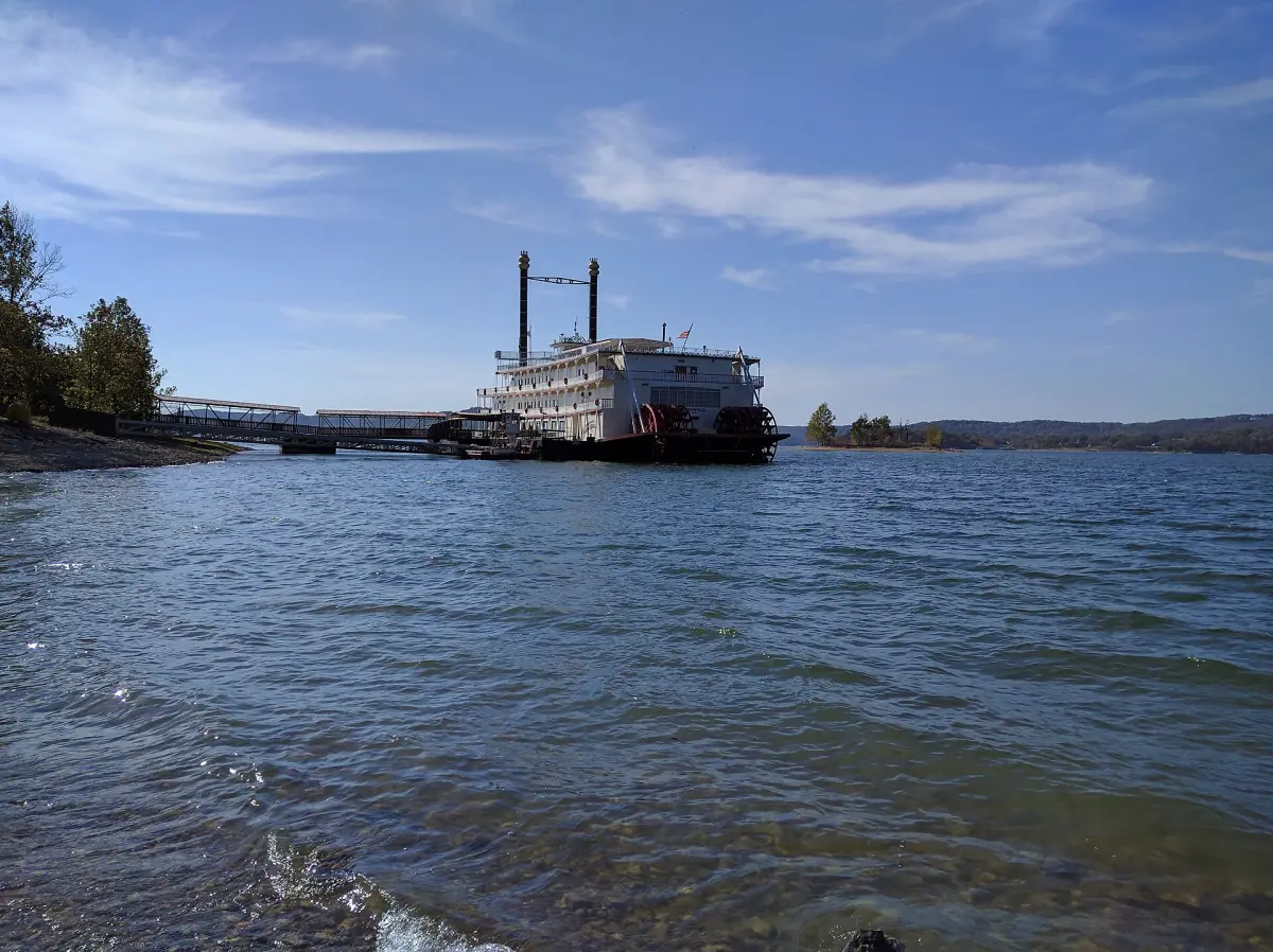 Paddle-wheel showboat Branson Belle on the blue water of Table Rock Lake